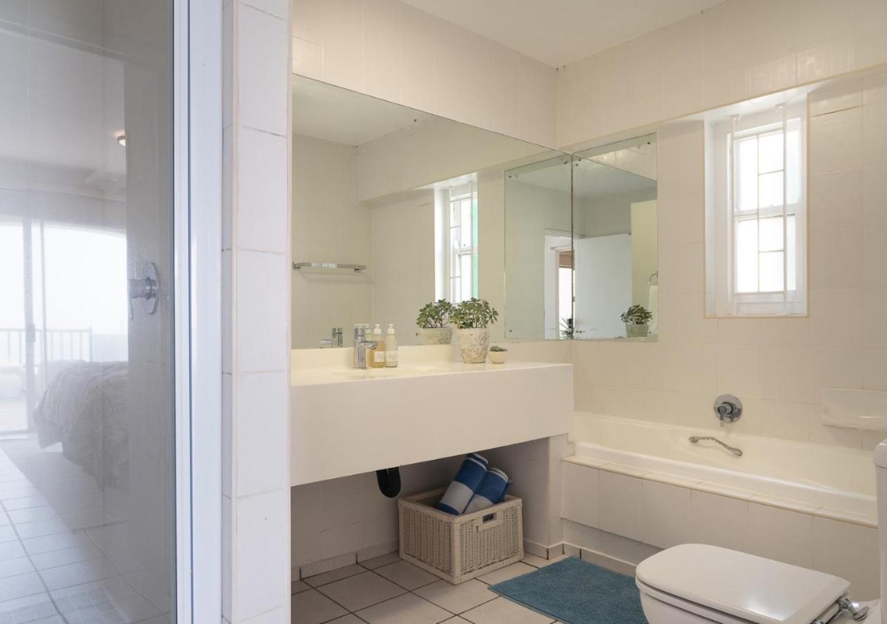 Skiathos At Beachfront Apartments In Shakas Rock Ballito Room photo